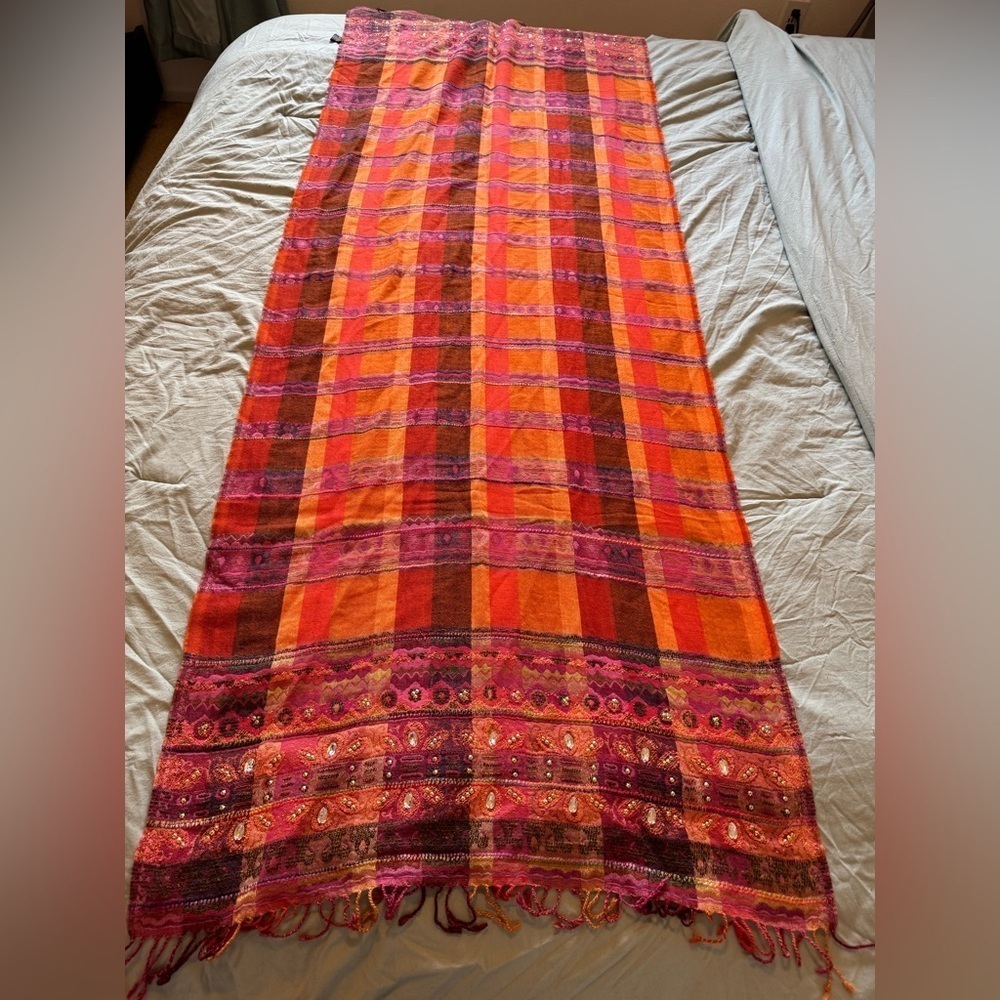 FRANGI Oversized Scarf 100% Wool - Picture 4 of 8